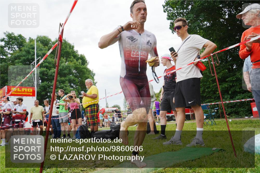 21.06.2026 - 29. Vierlanden-Triathlon LAZAROV Photography http://msf.ph/oto/9860606 21.06.2026 12:02:46 Schwimmen 908, 921, 923, 926, 933, 943, 945, 960, 962, 969, 977 meine-sportfotos.de