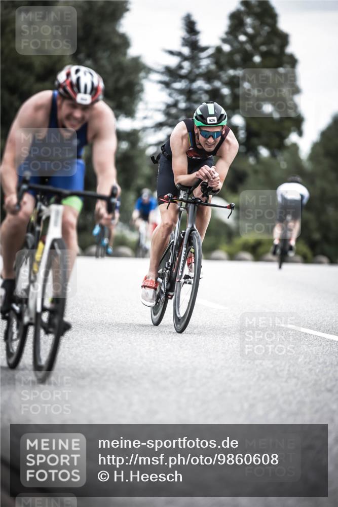 21.06.2026 - 29. Vierlanden-Triathlon H.Heesch http://msf.ph/oto/9860608 21.06.2026 12:07:26 Radfahren 670, 757, 790, 908, 912, 921, 924, 926, 933, 934, 935, 938, 943, 962, 967 meine-sportfotos.de