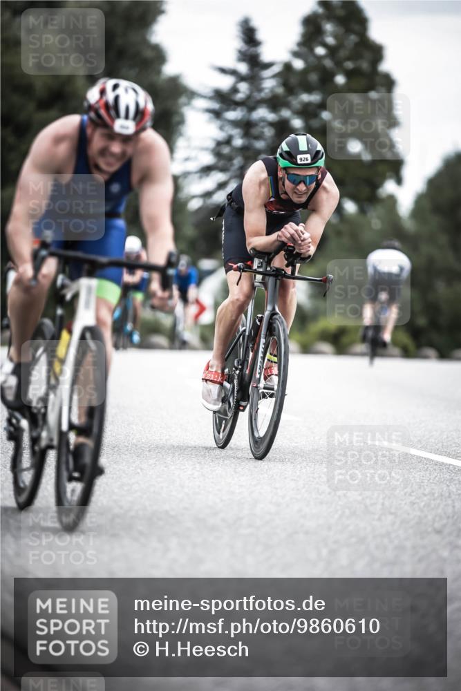 21.06.2026 - 29. Vierlanden-Triathlon H.Heesch http://msf.ph/oto/9860610 21.06.2026 12:07:26 Radfahren 670, 757, 790, 908, 912, 921, 924, 926, 933, 934, 935, 938, 943, 962, 967 meine-sportfotos.de