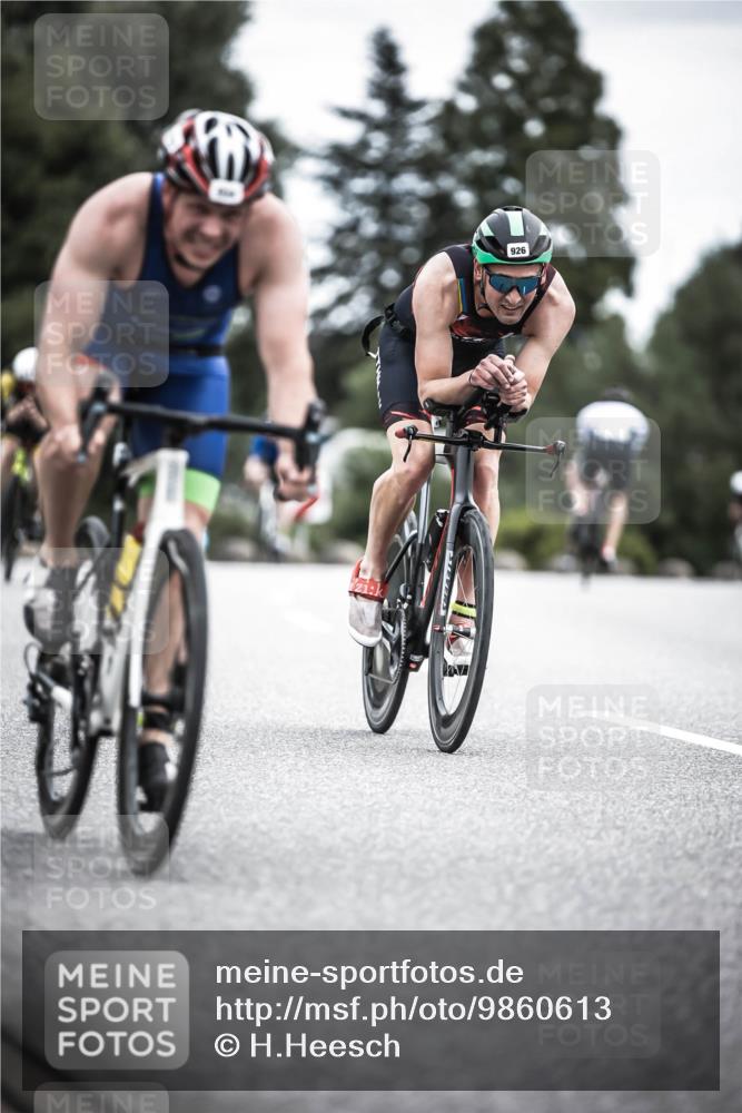 21.06.2026 - 29. Vierlanden-Triathlon H.Heesch http://msf.ph/oto/9860613 21.06.2026 12:07:26 Radfahren 670, 757, 790, 908, 912, 921, 924, 926, 933, 934, 935, 938, 943, 962, 967 meine-sportfotos.de