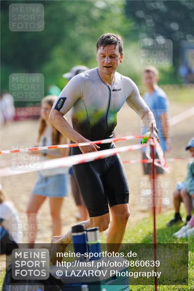 21.06.2026 - 29. Vierlanden-Triathlon LAZAROV Photography http://msf.ph/oto/9860639 21.06.2026 08:42:48 Schwimmen 27, 148, 193, 210 meine-sportfotos.de