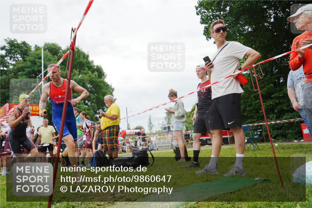 21.06.2026 - 29. Vierlanden-Triathlon LAZAROV Photography http://msf.ph/oto/9860647 21.06.2026 12:02:49 Schwimmen 921, 926, 943, 945, 960, 977 meine-sportfotos.de