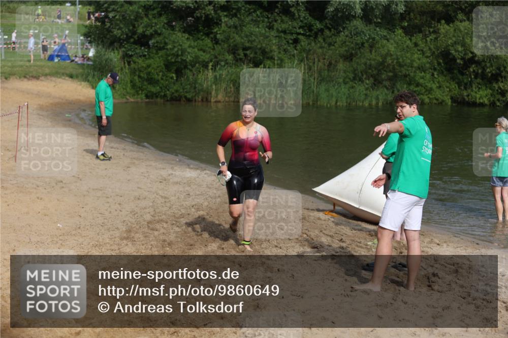 21.06.2026 - 29. Vierlanden-Triathlon Andreas Tolksdorf http://msf.ph/oto/9860649 21.06.2026 09:11:23 Schwimmen 223 meine-sportfotos.de