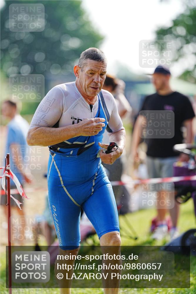 21.06.2026 - 29. Vierlanden-Triathlon LAZAROV Photography http://msf.ph/oto/9860657 21.06.2026 08:42:52 Schwimmen 27, 193, 210 meine-sportfotos.de