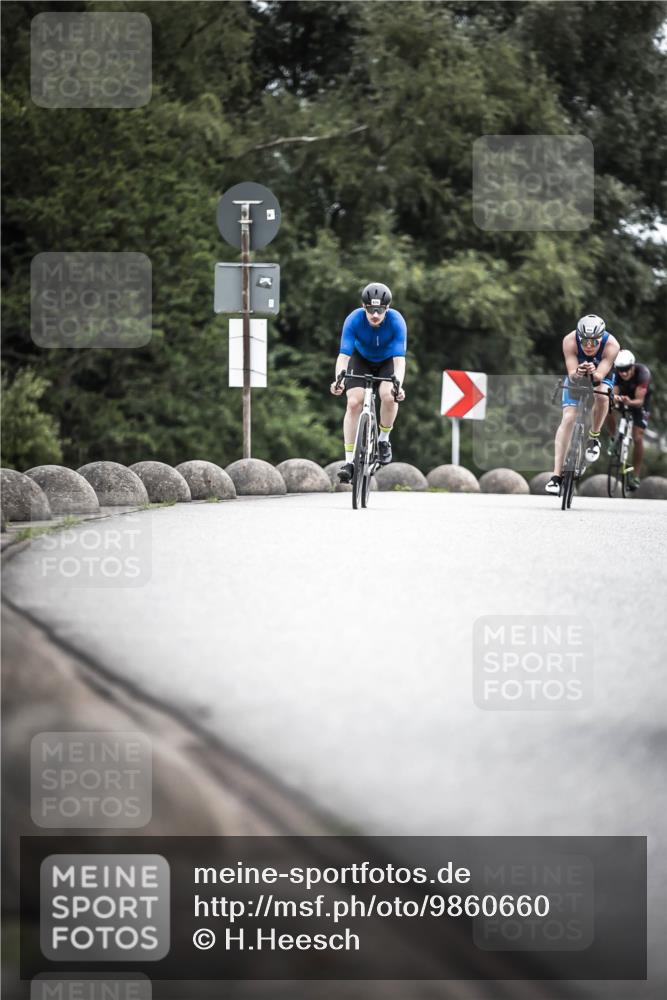 21.06.2026 - 29. Vierlanden-Triathlon H.Heesch http://msf.ph/oto/9860660 21.06.2026 12:07:29 Radfahren 670, 757, 908, 912, 921, 924, 925, 926, 933, 934, 938, 969 meine-sportfotos.de