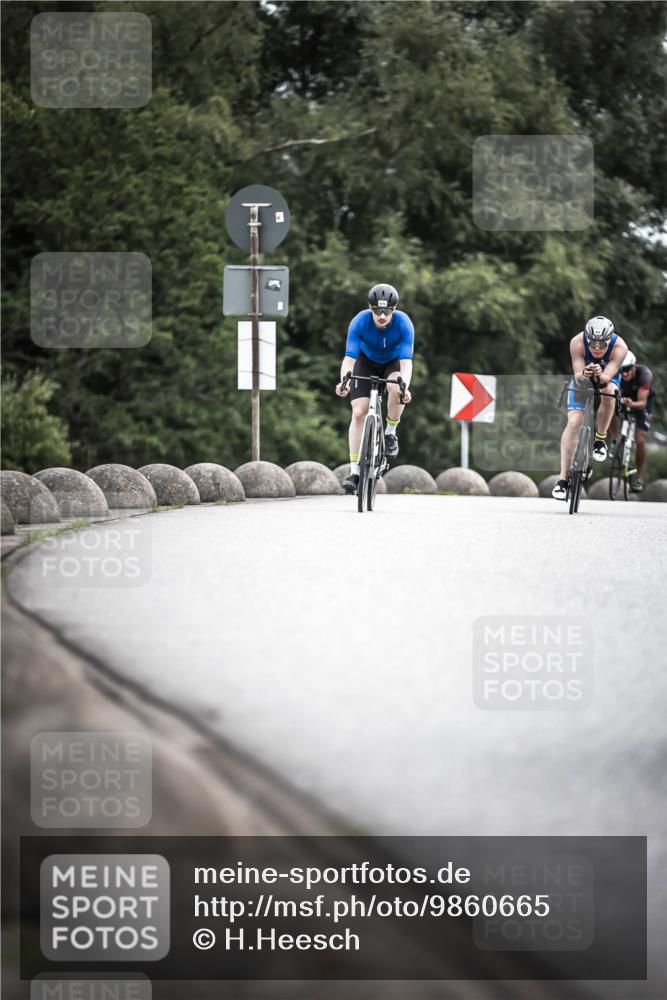 21.06.2026 - 29. Vierlanden-Triathlon H.Heesch http://msf.ph/oto/9860665 21.06.2026 12:07:29 Radfahren 670, 757, 908, 912, 921, 924, 925, 926, 933, 934, 938, 969 meine-sportfotos.de
