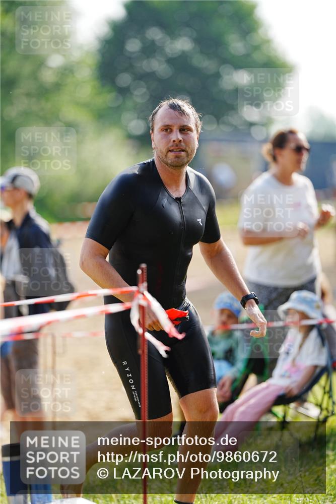 21.06.2026 - 29. Vierlanden-Triathlon LAZAROV Photography http://msf.ph/oto/9860672 21.06.2026 08:42:55 Schwimmen 27, 193, 210 meine-sportfotos.de
