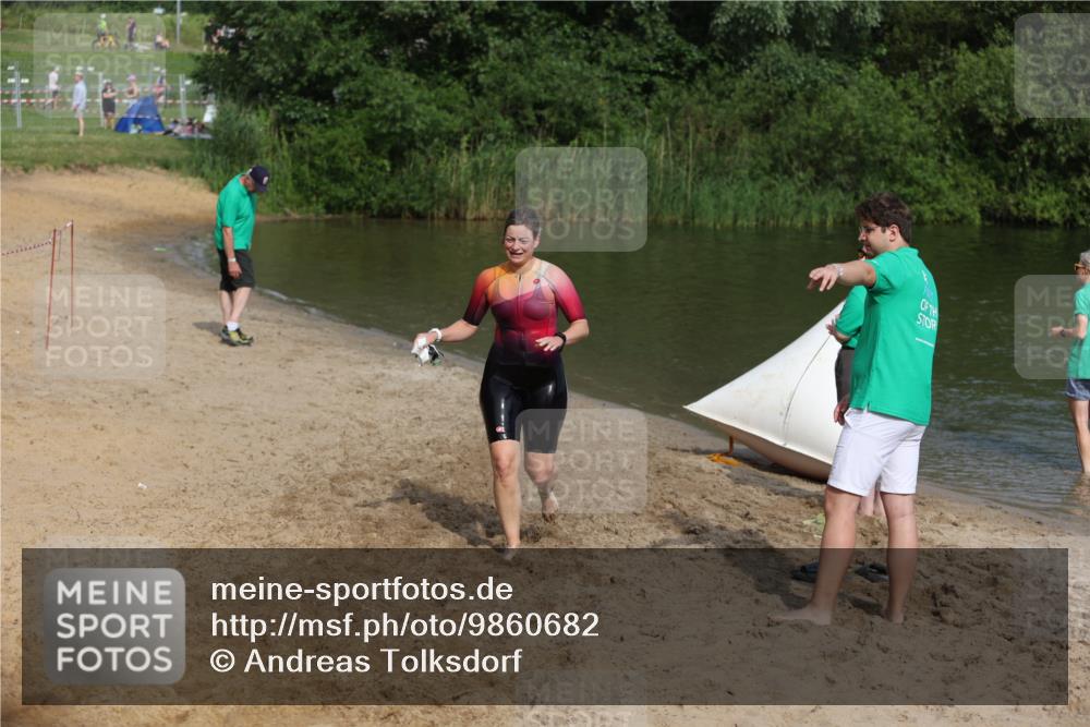 21.06.2026 - 29. Vierlanden-Triathlon Andreas Tolksdorf http://msf.ph/oto/9860682 21.06.2026 09:11:23 Schwimmen 223 meine-sportfotos.de