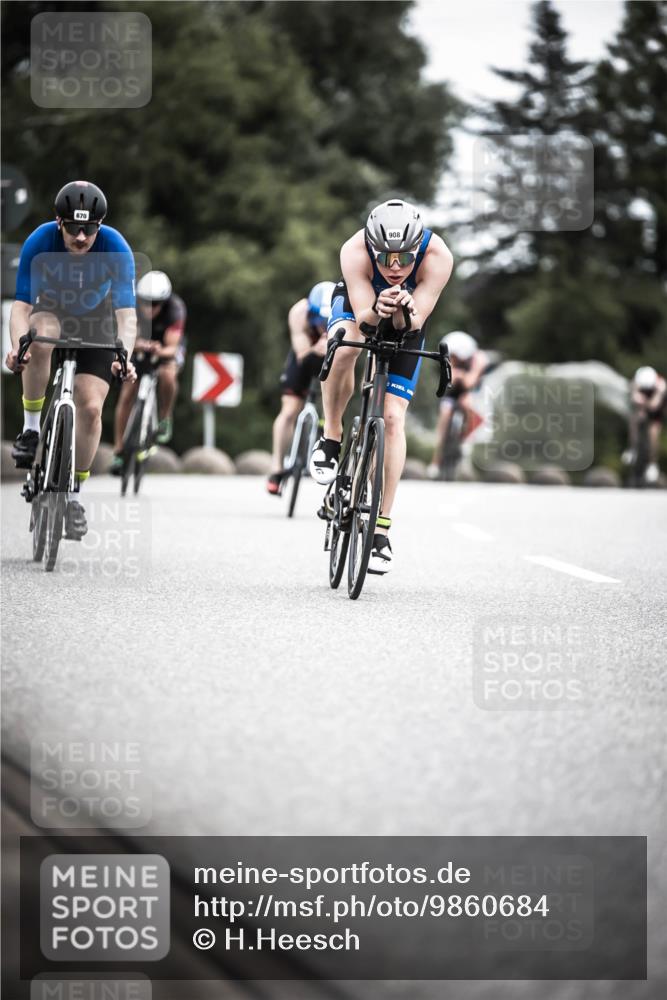21.06.2026 - 29. Vierlanden-Triathlon H.Heesch http://msf.ph/oto/9860684 21.06.2026 12:07:31 Radfahren 670, 757, 822, 908, 912, 921, 924, 925, 928, 933, 938, 969 meine-sportfotos.de