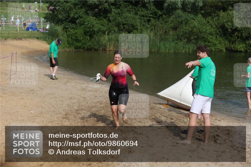 21.06.2026 - 29. Vierlanden-Triathlon Andreas Tolksdorf http://msf.ph/oto/9860694 21.06.2026 09:11:23 Schwimmen 223 meine-sportfotos.de