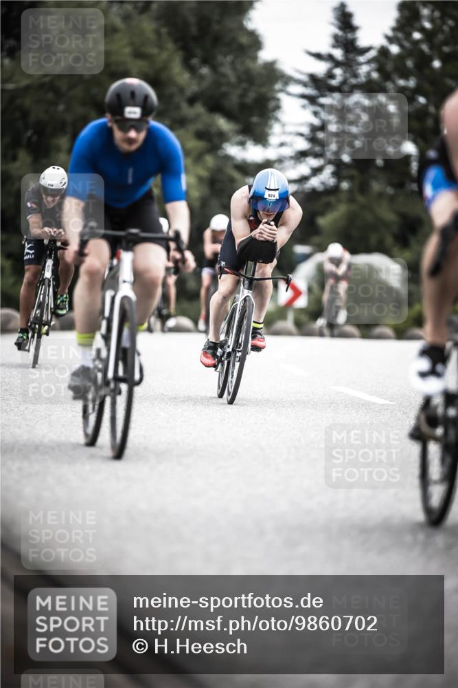 21.06.2026 - 29. Vierlanden-Triathlon H.Heesch http://msf.ph/oto/9860702 21.06.2026 12:07:32 Radfahren 670, 757, 822, 908, 921, 924, 925, 928, 933, 938, 969 meine-sportfotos.de