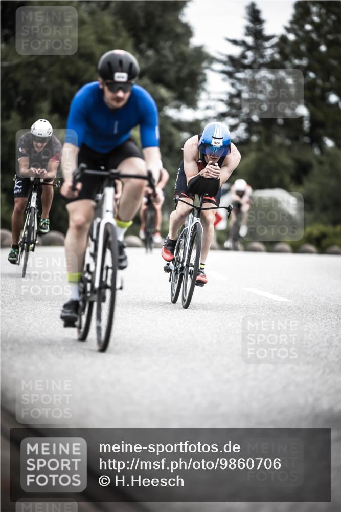 21.06.2026 - 29. Vierlanden-Triathlon H.Heesch http://msf.ph/oto/9860706 21.06.2026 12:07:32 Radfahren 670, 757, 822, 908, 921, 924, 925, 928, 933, 938, 969 meine-sportfotos.de