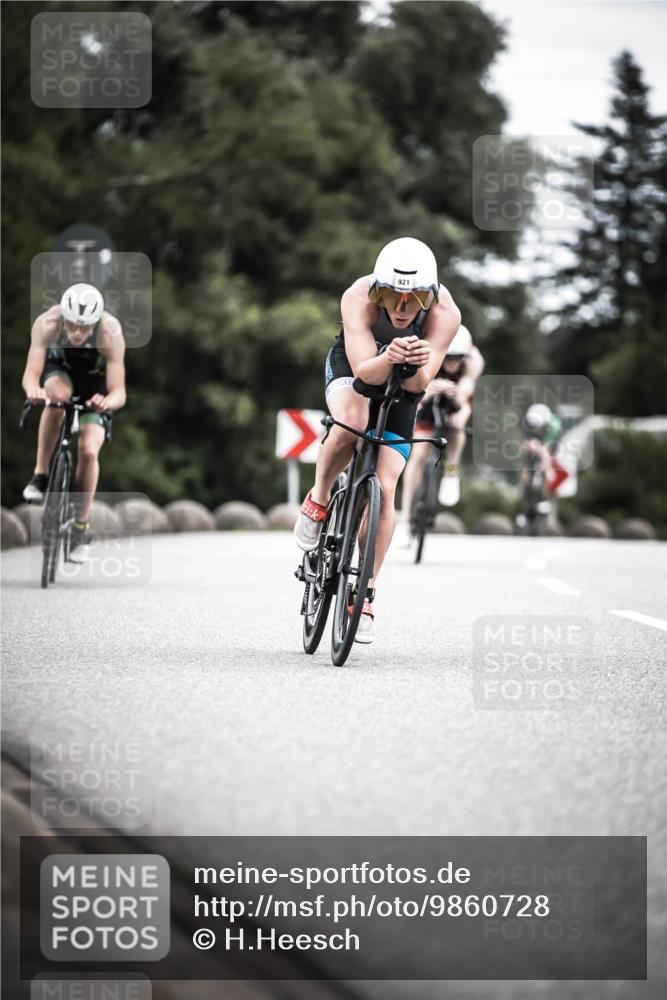 21.06.2026 - 29. Vierlanden-Triathlon H.Heesch http://msf.ph/oto/9860728 21.06.2026 12:07:34 Radfahren 670, 757, 822, 860, 908, 921, 924, 925, 928, 938, 969 meine-sportfotos.de