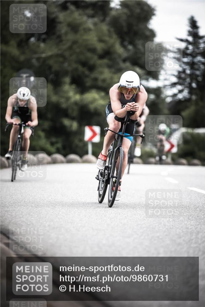 21.06.2026 - 29. Vierlanden-Triathlon H.Heesch http://msf.ph/oto/9860731 21.06.2026 12:07:34 Radfahren 670, 757, 822, 860, 908, 921, 924, 925, 928, 938, 969 meine-sportfotos.de