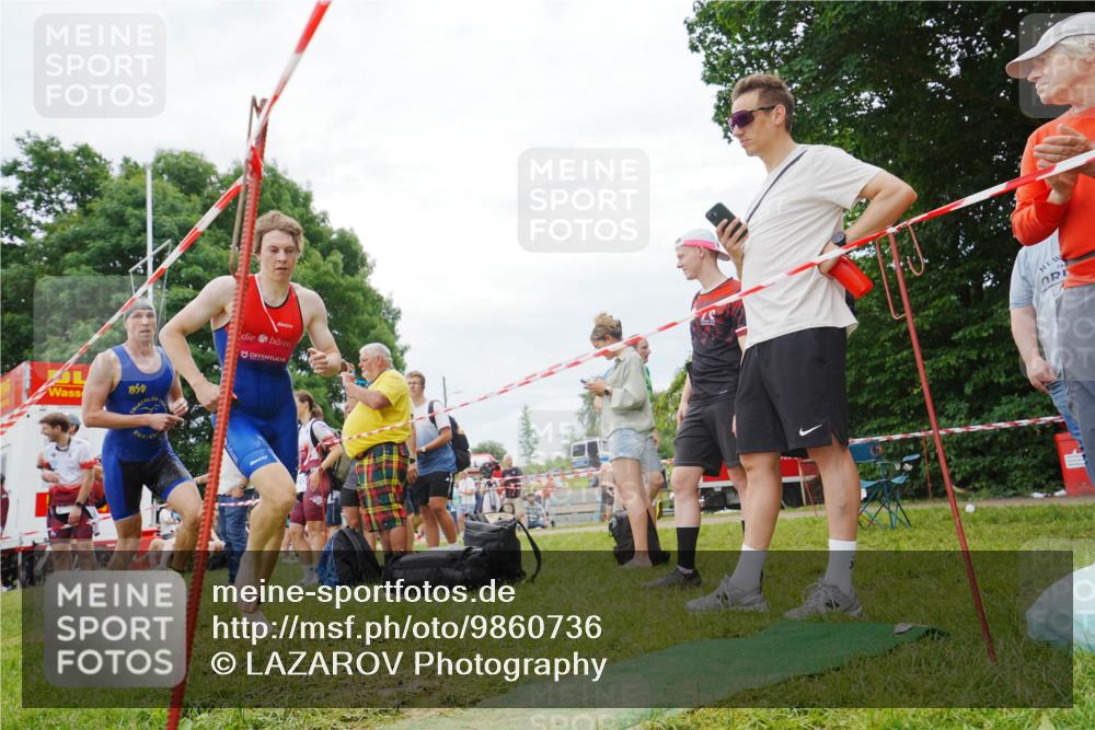 21.06.2026 - 29. Vierlanden-Triathlon LAZAROV Photography http://msf.ph/oto/9860736 21.06.2026 12:03:20 Schwimmen 916, 949, 961, 973, 980 meine-sportfotos.de