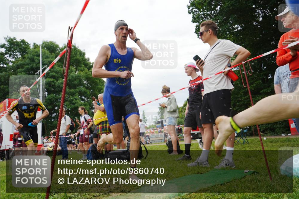 21.06.2026 - 29. Vierlanden-Triathlon LAZAROV Photography http://msf.ph/oto/9860740 21.06.2026 12:03:21 Schwimmen 916, 948, 949, 961, 973, 980 meine-sportfotos.de