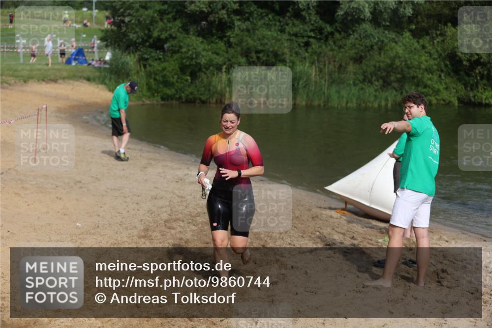 21.06.2026 - 29. Vierlanden-Triathlon Andreas Tolksdorf http://msf.ph/oto/9860744 21.06.2026 09:11:24 Schwimmen 223 meine-sportfotos.de