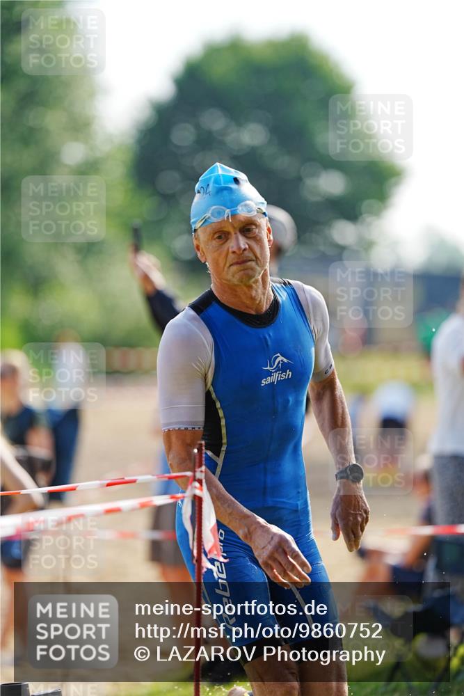 21.06.2026 - 29. Vierlanden-Triathlon LAZAROV Photography http://msf.ph/oto/9860752 21.06.2026 08:43:54 Schwimmen 44, 88, 108, 112, 154, 197, 1355 meine-sportfotos.de