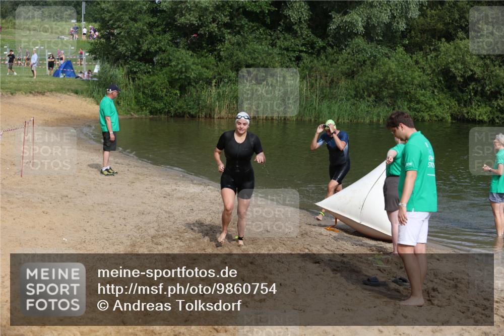 21.06.2026 - 29. Vierlanden-Triathlon Andreas Tolksdorf http://msf.ph/oto/9860754 21.06.2026 09:11:38 Schwimmen 91, 255, 264 meine-sportfotos.de
