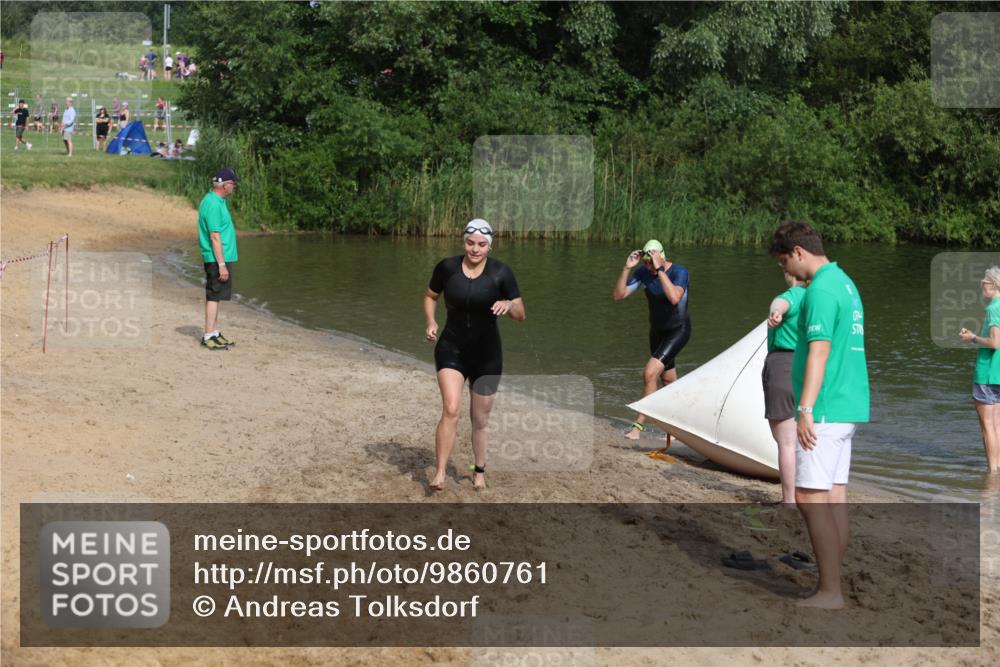 21.06.2026 - 29. Vierlanden-Triathlon Andreas Tolksdorf http://msf.ph/oto/9860761 21.06.2026 09:11:38 Schwimmen 91, 255, 264 meine-sportfotos.de