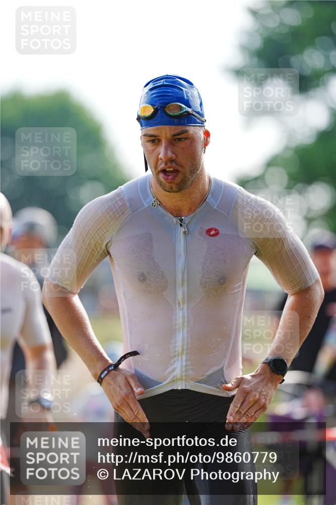 21.06.2026 - 29. Vierlanden-Triathlon LAZAROV Photography http://msf.ph/oto/9860779 21.06.2026 08:44:02 Schwimmen 112, 154, 197, 1355 meine-sportfotos.de