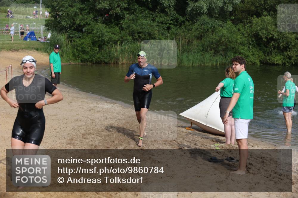 21.06.2026 - 29. Vierlanden-Triathlon Andreas Tolksdorf http://msf.ph/oto/9860784 21.06.2026 09:11:40 Schwimmen 91, 255, 264 meine-sportfotos.de