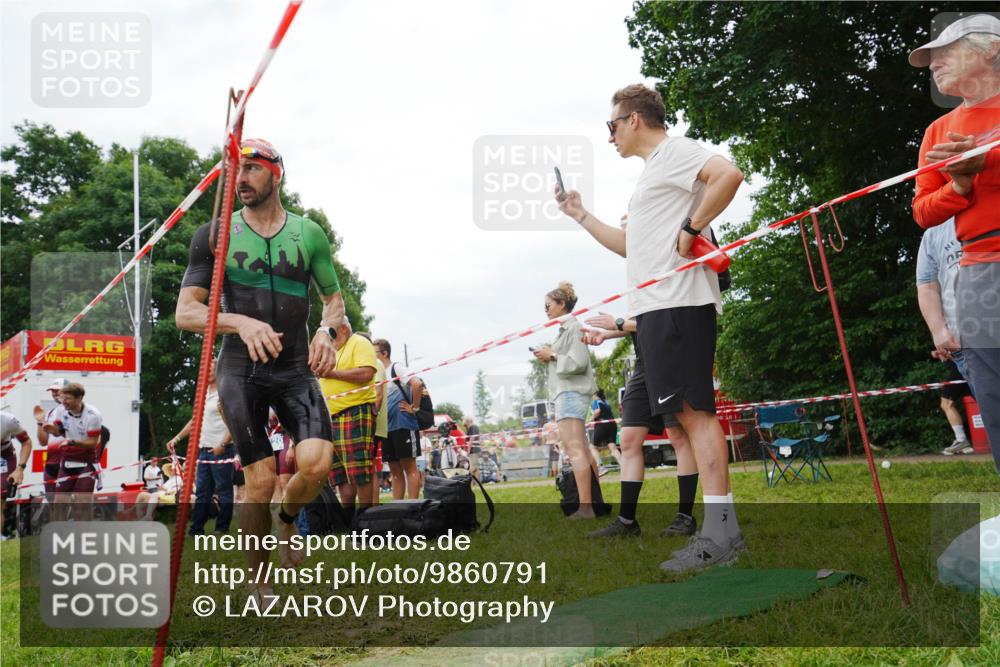 21.06.2026 - 29. Vierlanden-Triathlon LAZAROV Photography http://msf.ph/oto/9860791 21.06.2026 12:03:29 Schwimmen 915, 916, 929, 937, 948, 949, 981 meine-sportfotos.de