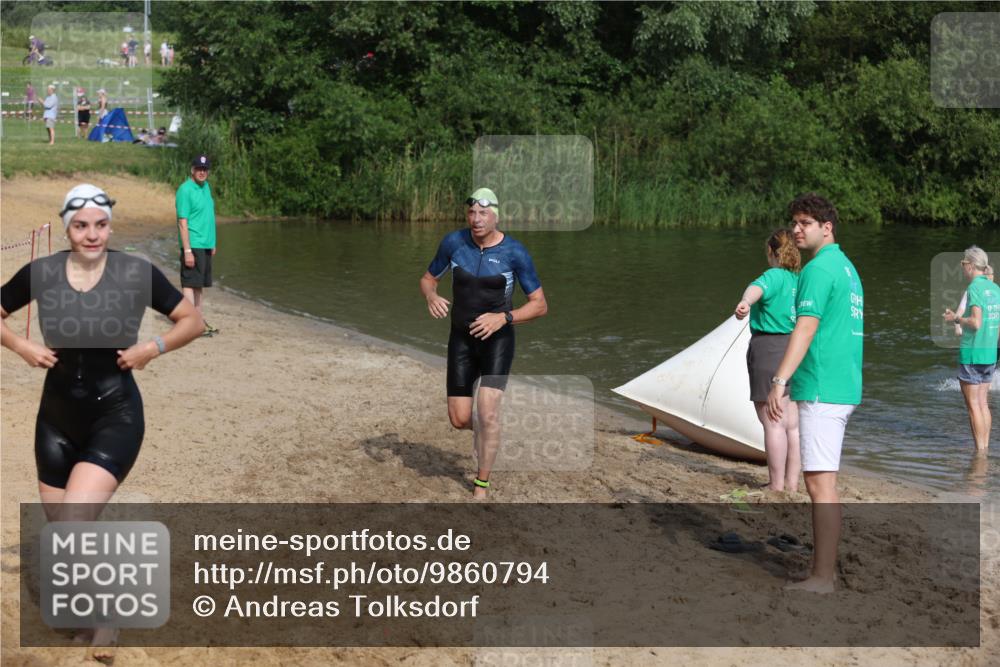 21.06.2026 - 29. Vierlanden-Triathlon Andreas Tolksdorf http://msf.ph/oto/9860794 21.06.2026 09:11:40 Schwimmen 91, 255, 264 meine-sportfotos.de