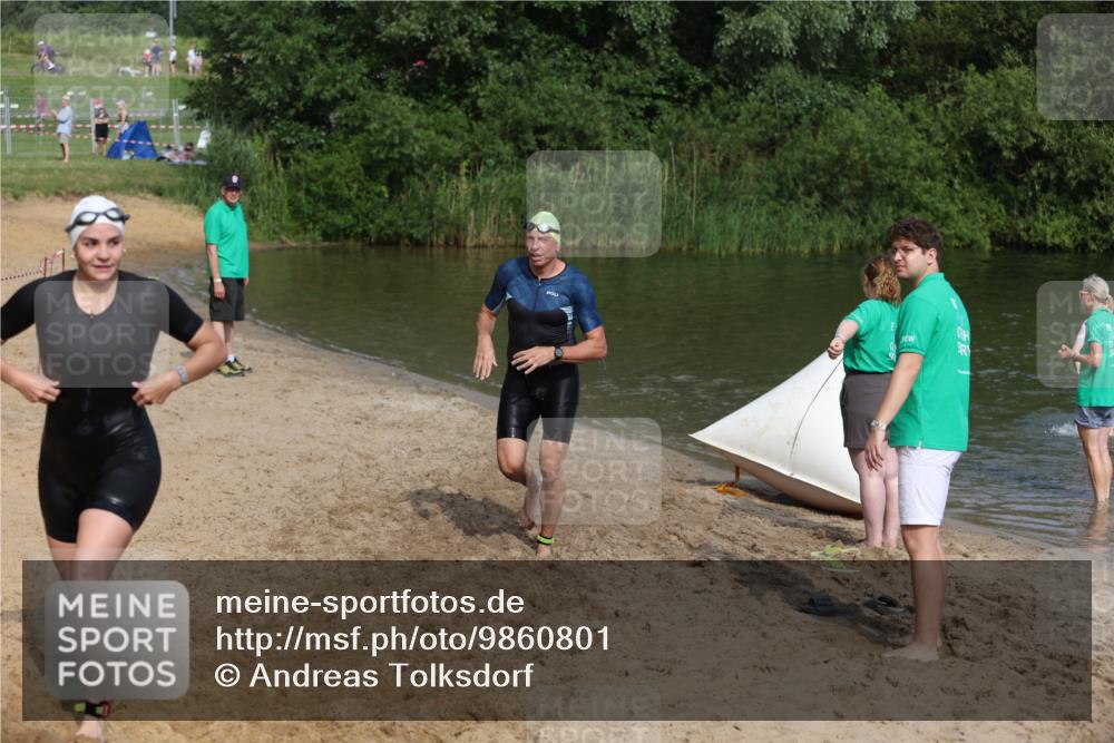 21.06.2026 - 29. Vierlanden-Triathlon Andreas Tolksdorf http://msf.ph/oto/9860801 21.06.2026 09:11:40 Schwimmen 91, 255, 264 meine-sportfotos.de