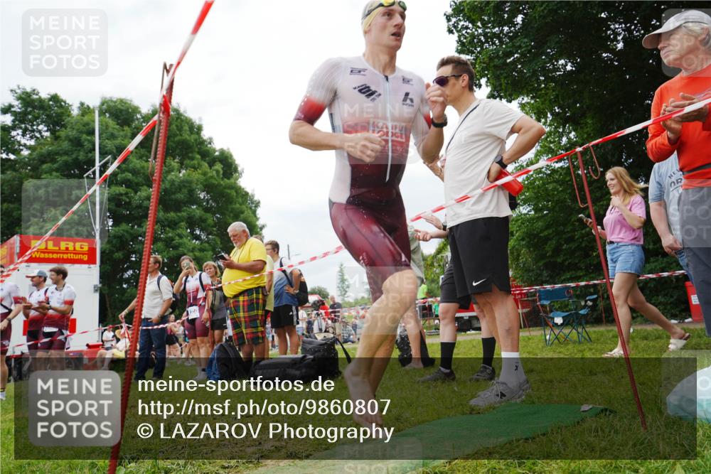 21.06.2026 - 29. Vierlanden-Triathlon LAZAROV Photography http://msf.ph/oto/9860807 21.06.2026 12:03:32 Schwimmen 915, 929, 937, 948, 981 meine-sportfotos.de