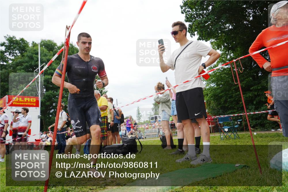21.06.2026 - 29. Vierlanden-Triathlon LAZAROV Photography http://msf.ph/oto/9860811 21.06.2026 12:03:37 Schwimmen 929, 937, 939, 981 meine-sportfotos.de