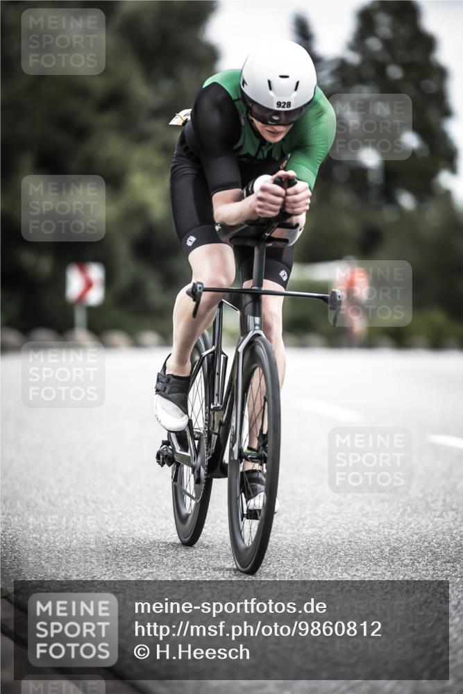 21.06.2026 - 29. Vierlanden-Triathlon H.Heesch http://msf.ph/oto/9860812 21.06.2026 12:07:38 Radfahren 822, 860, 925, 928, 969 meine-sportfotos.de