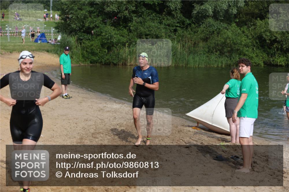 21.06.2026 - 29. Vierlanden-Triathlon Andreas Tolksdorf http://msf.ph/oto/9860813 21.06.2026 09:11:40 Schwimmen 91, 255, 264 meine-sportfotos.de