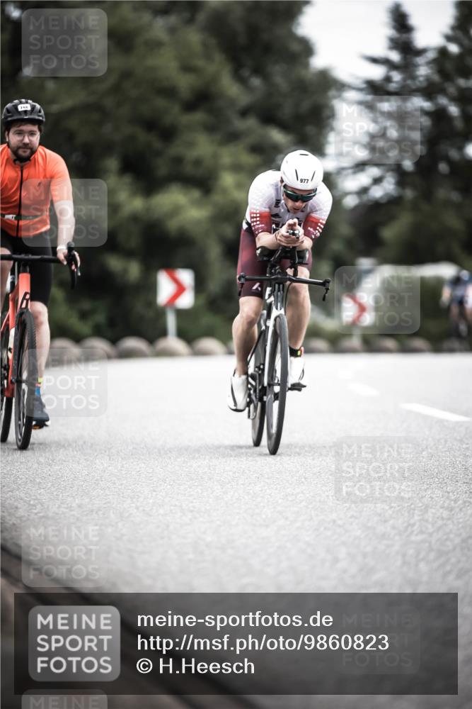 21.06.2026 - 29. Vierlanden-Triathlon H.Heesch http://msf.ph/oto/9860823 21.06.2026 12:07:46 Radfahren 748, 816, 871, 977 meine-sportfotos.de