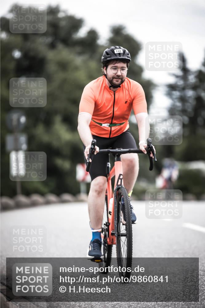 21.06.2026 - 29. Vierlanden-Triathlon H.Heesch http://msf.ph/oto/9860841 21.06.2026 12:07:47 Radfahren 748, 816, 871, 899, 977 meine-sportfotos.de