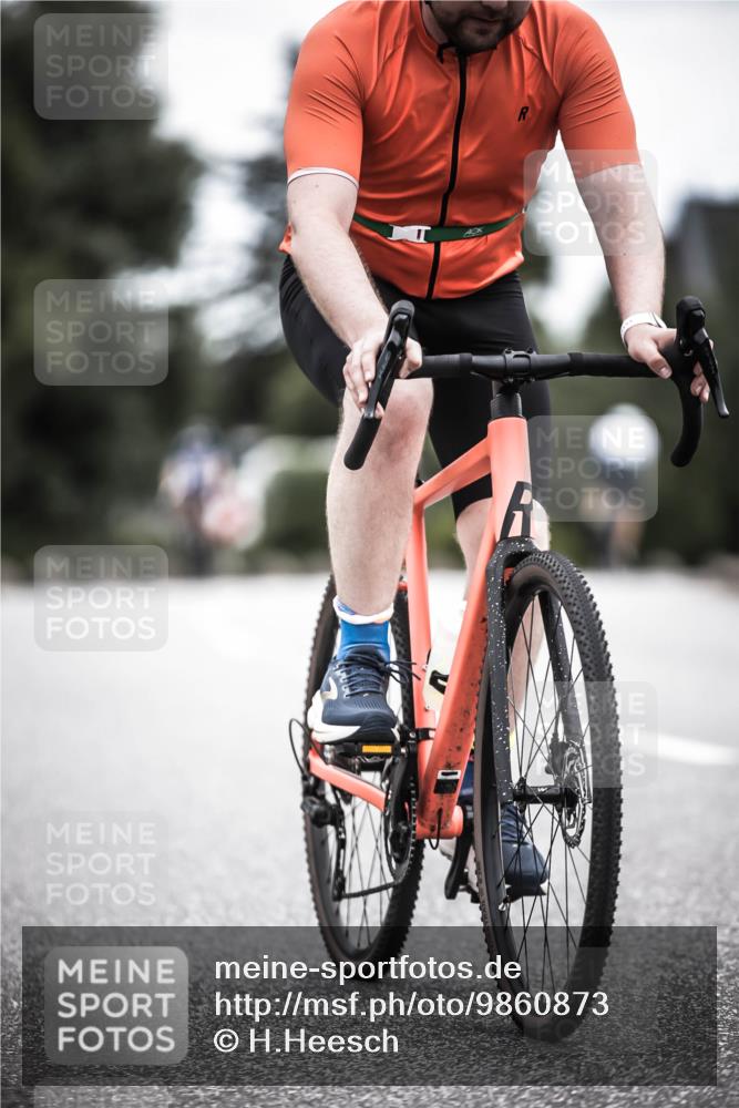 21.06.2026 - 29. Vierlanden-Triathlon H.Heesch http://msf.ph/oto/9860873 21.06.2026 12:07:48 Radfahren 728, 748, 816, 871, 899, 977 meine-sportfotos.de