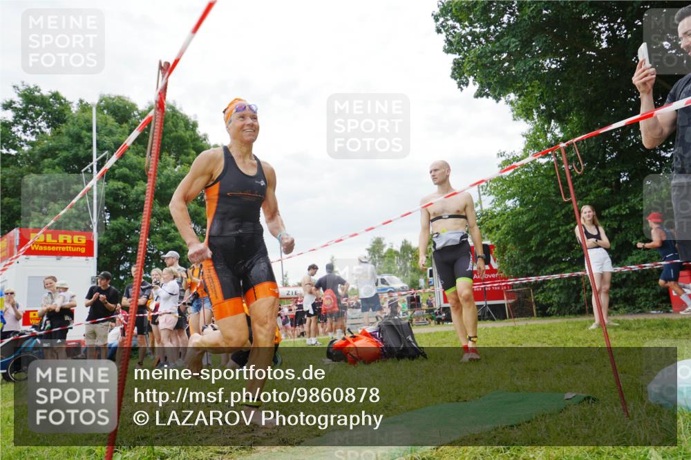 21.06.2026 - 29. Vierlanden-Triathlon LAZAROV Photography http://msf.ph/oto/9860878 21.06.2026 12:26:48 Schwimmen 994 meine-sportfotos.de