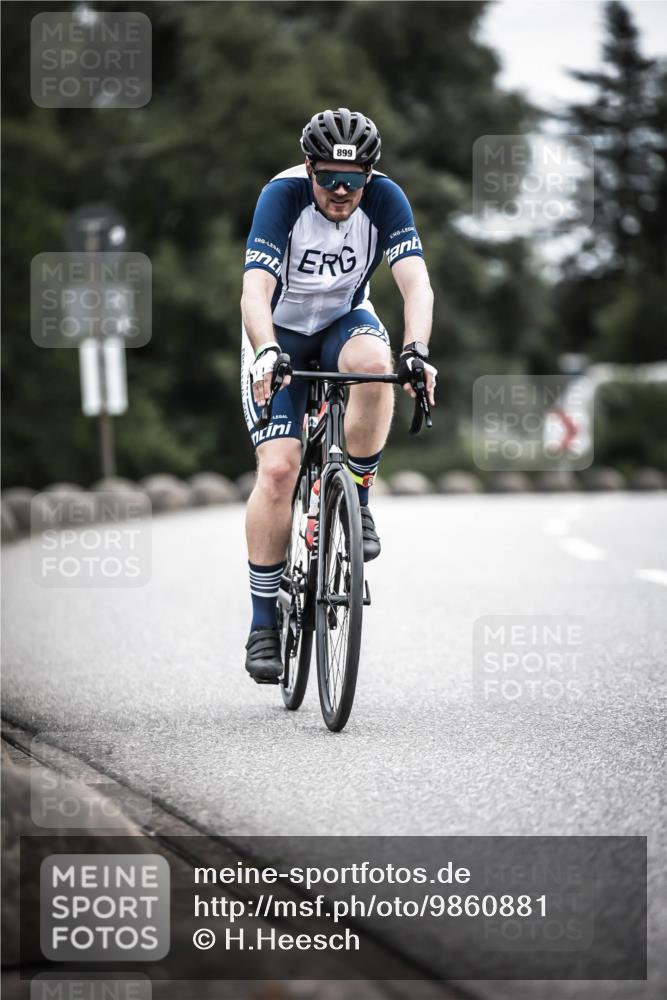 21.06.2026 - 29. Vierlanden-Triathlon H.Heesch http://msf.ph/oto/9860881 21.06.2026 12:07:53 Radfahren 682, 691, 728, 899 meine-sportfotos.de