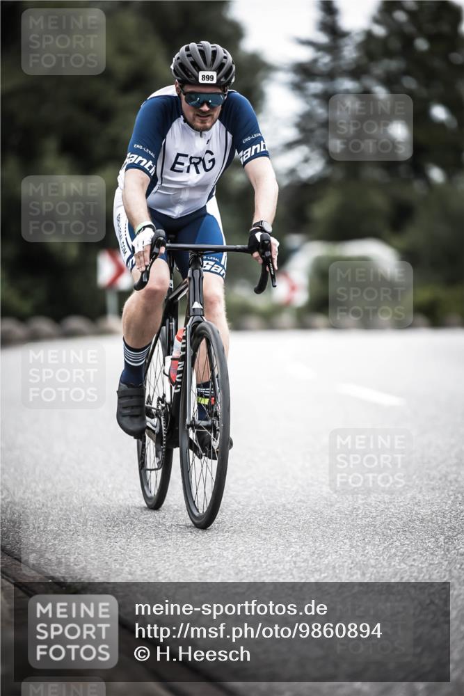 21.06.2026 - 29. Vierlanden-Triathlon H.Heesch http://msf.ph/oto/9860894 21.06.2026 12:07:54 Radfahren 674, 682, 691, 728, 899 meine-sportfotos.de