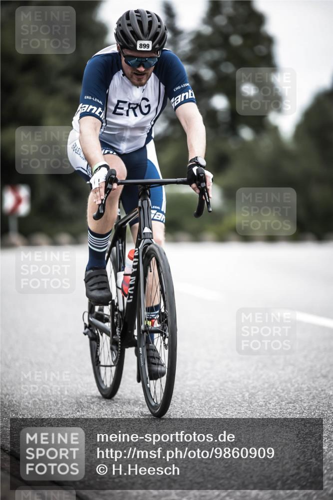 21.06.2026 - 29. Vierlanden-Triathlon H.Heesch http://msf.ph/oto/9860909 21.06.2026 12:07:54 Radfahren 674, 682, 691, 728, 899 meine-sportfotos.de