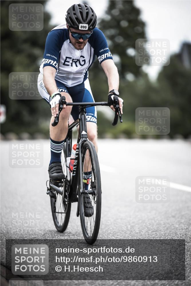 21.06.2026 - 29. Vierlanden-Triathlon H.Heesch http://msf.ph/oto/9860913 21.06.2026 12:07:54 Radfahren 674, 682, 691, 728, 899 meine-sportfotos.de