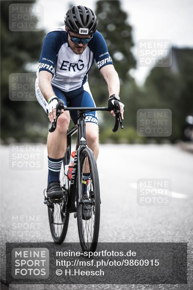 21.06.2026 - 29. Vierlanden-Triathlon H.Heesch http://msf.ph/oto/9860915 21.06.2026 12:07:54 Radfahren 674, 682, 691, 728, 899 meine-sportfotos.de