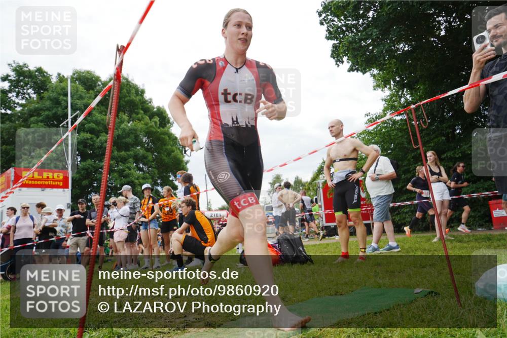 21.06.2026 - 29. Vierlanden-Triathlon LAZAROV Photography http://msf.ph/oto/9860920 21.06.2026 12:27:41 Schwimmen 996, 998, 1001, 1002, 1003, 1007 meine-sportfotos.de