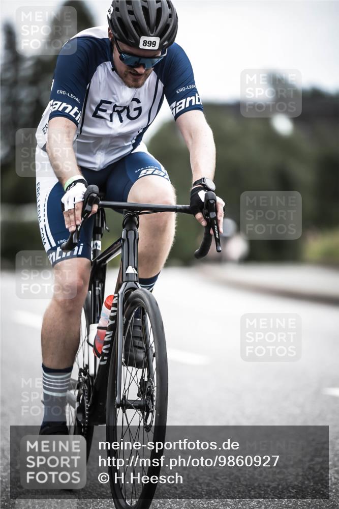 21.06.2026 - 29. Vierlanden-Triathlon H.Heesch http://msf.ph/oto/9860927 21.06.2026 12:07:54 Radfahren 674, 682, 691, 728, 899 meine-sportfotos.de