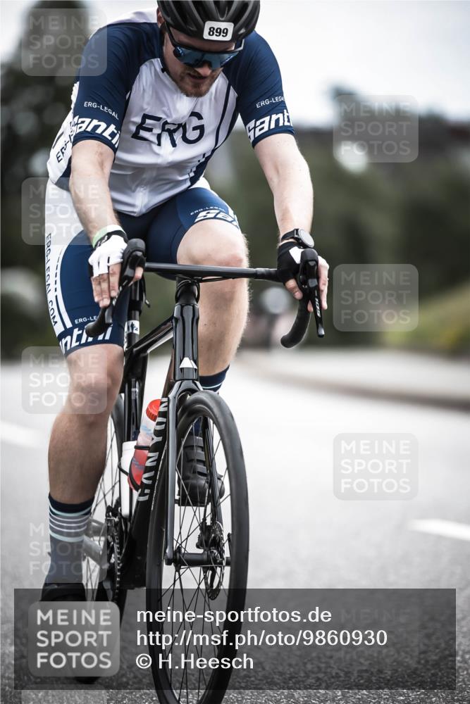 21.06.2026 - 29. Vierlanden-Triathlon H.Heesch http://msf.ph/oto/9860930 21.06.2026 12:07:54 Radfahren 674, 682, 691, 728, 899 meine-sportfotos.de