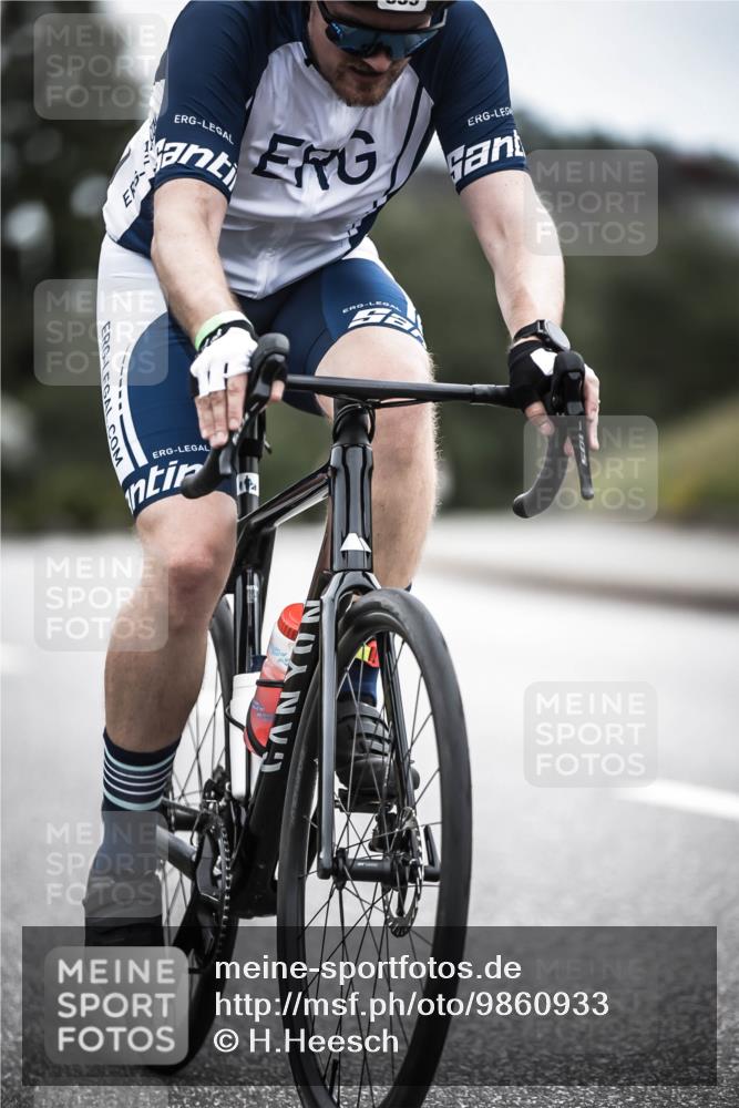 21.06.2026 - 29. Vierlanden-Triathlon H.Heesch http://msf.ph/oto/9860933 21.06.2026 12:07:54 Radfahren 674, 682, 691, 728, 899 meine-sportfotos.de