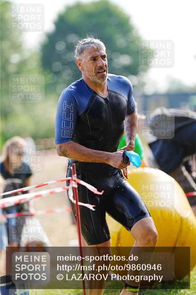 21.06.2026 - 29. Vierlanden-Triathlon LAZAROV Photography http://msf.ph/oto/9860946 21.06.2026 08:44:59 Schwimmen 104, 184 meine-sportfotos.de