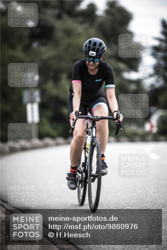 21.06.2026 - 29. Vierlanden-Triathlon H.Heesch http://msf.ph/oto/9860976 21.06.2026 12:08:04 Radfahren 674, 682, 884, 895, 907, 922, 945, 960, 981 meine-sportfotos.de