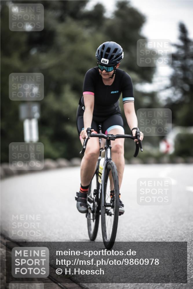 21.06.2026 - 29. Vierlanden-Triathlon H.Heesch http://msf.ph/oto/9860978 21.06.2026 12:08:04 Radfahren 674, 682, 884, 895, 907, 922, 945, 960, 981 meine-sportfotos.de