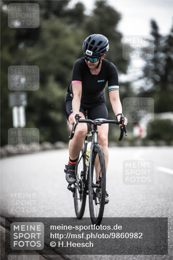 21.06.2026 - 29. Vierlanden-Triathlon H.Heesch http://msf.ph/oto/9860982 21.06.2026 12:08:04 Radfahren 674, 682, 884, 895, 907, 922, 945, 960, 981 meine-sportfotos.de